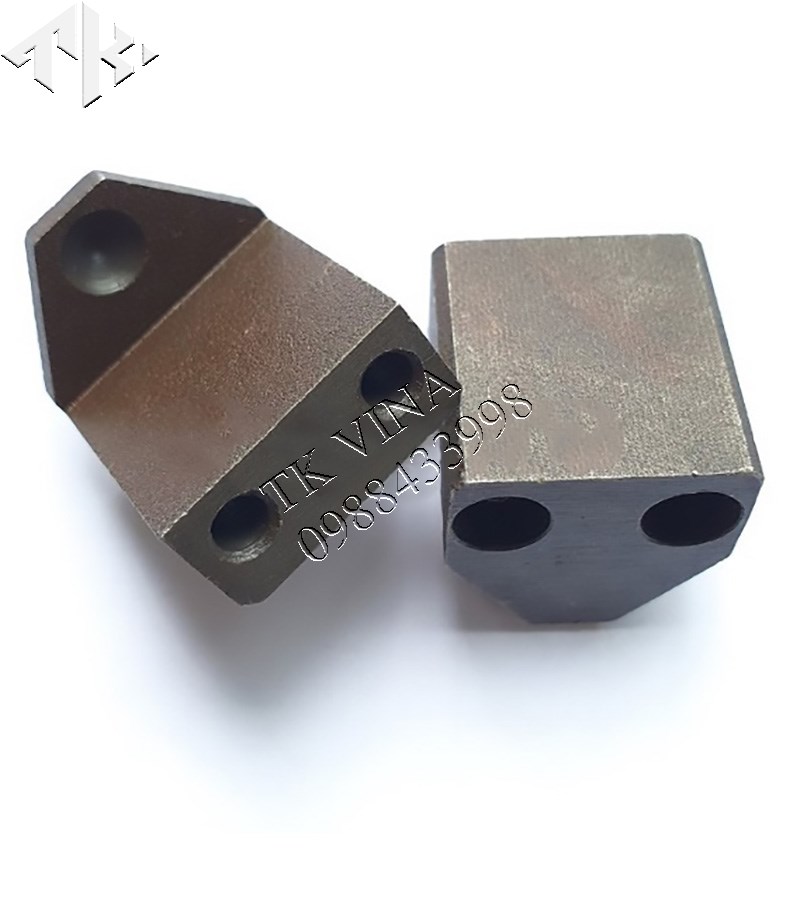 CH08-02-18W2.5 GÁ DẪN HƯỚNG TRÊN MÁY YIN