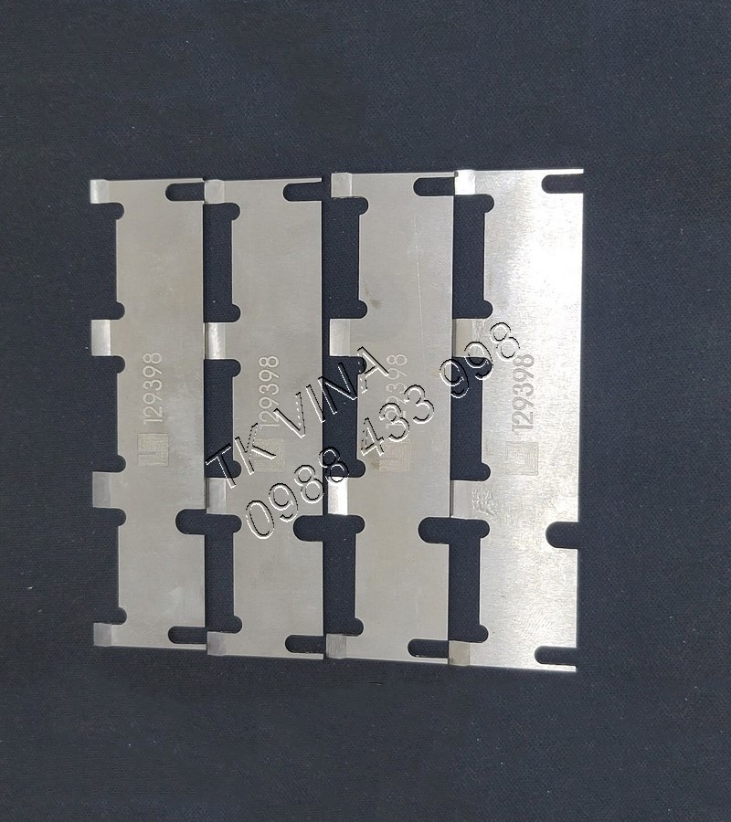 129398 KẸP DẪN HƯỚNG DAO LECTRA | KNIFE FIXING
